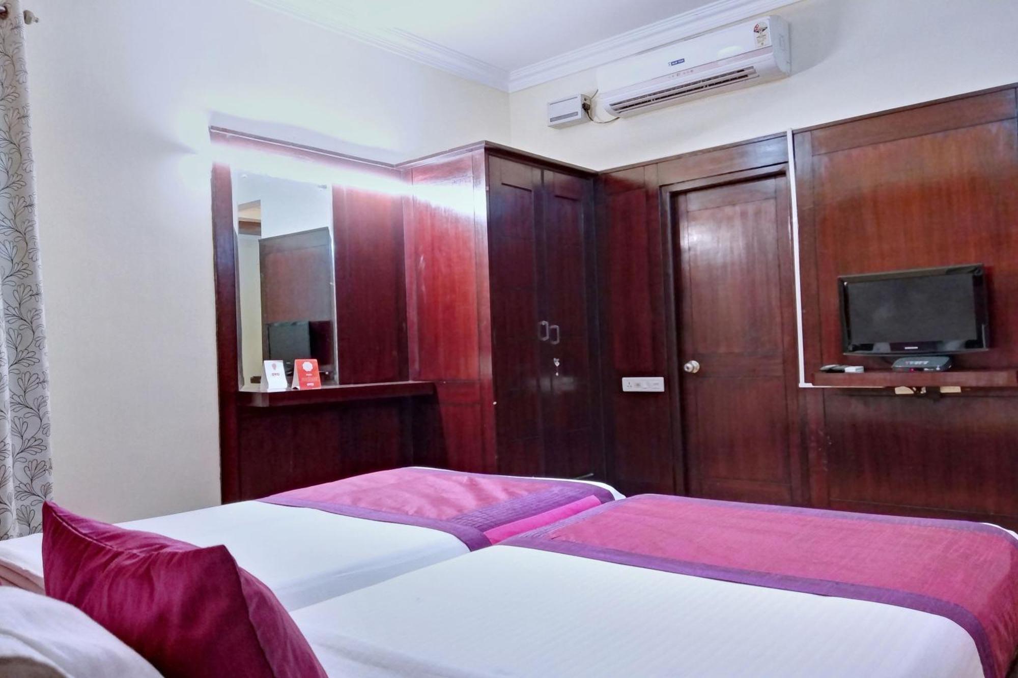 Oyo 10437 Hotel Hibiscus Inn Bangalore Esterno foto