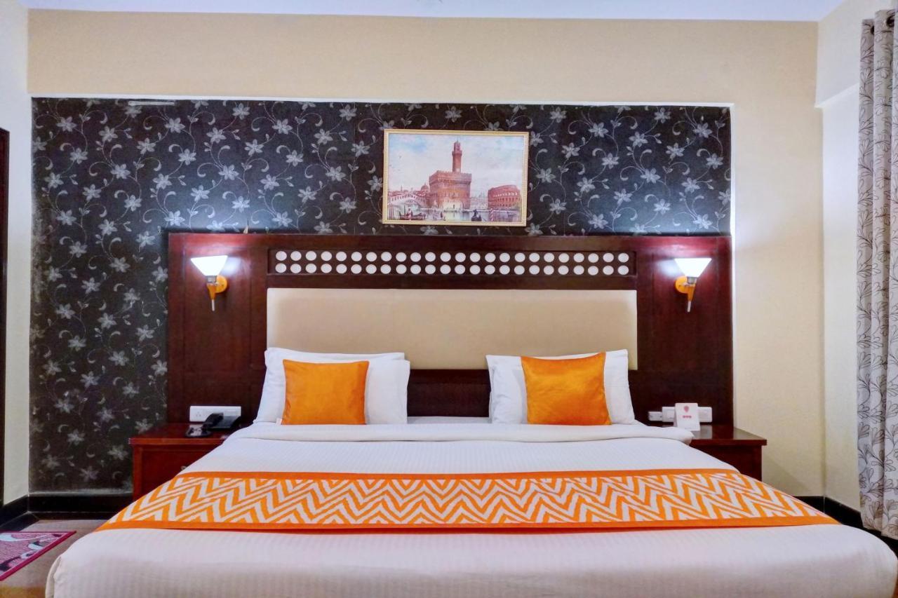 Oyo 10437 Hotel Hibiscus Inn Bangalore Esterno foto