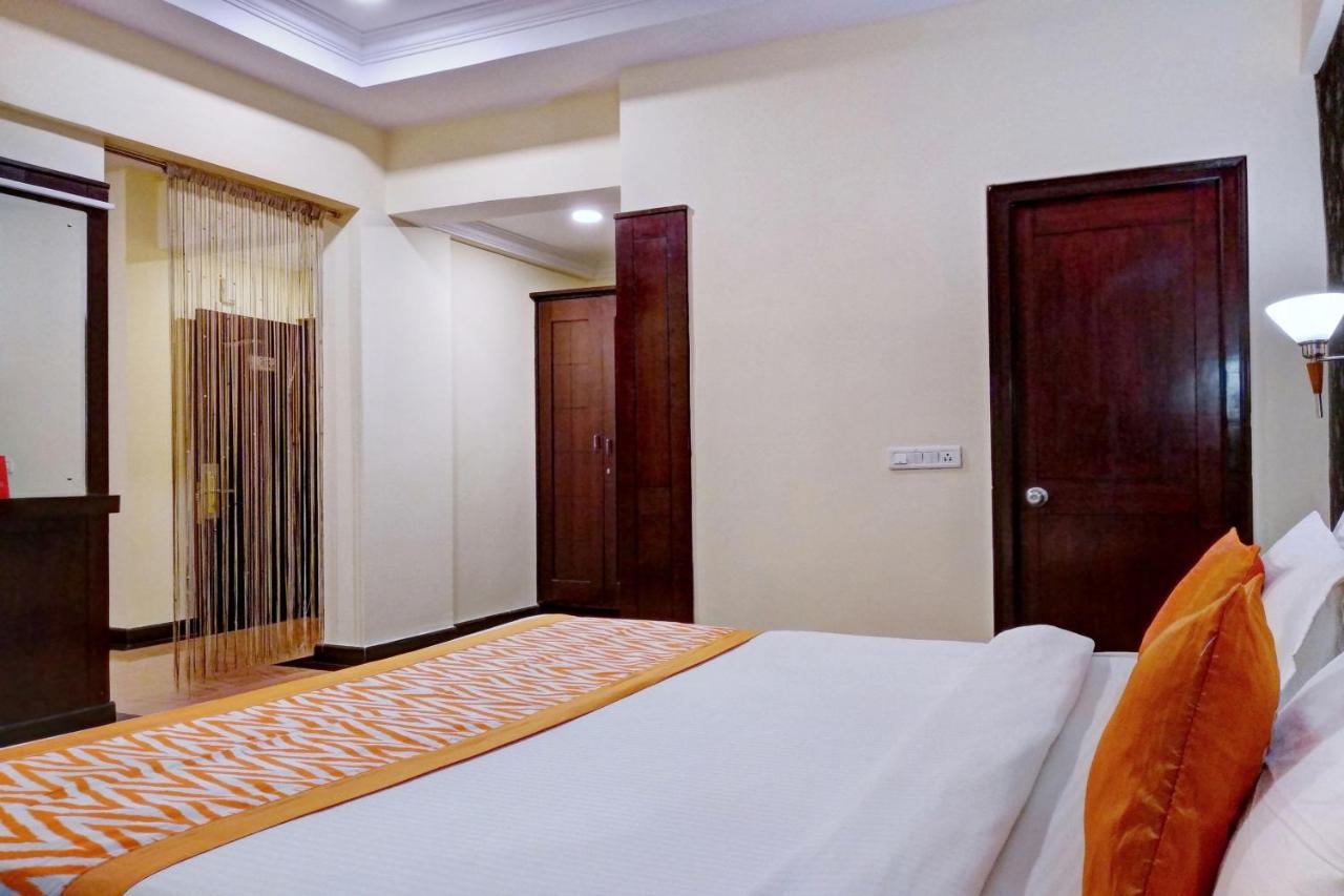 Oyo 10437 Hotel Hibiscus Inn Bangalore Esterno foto