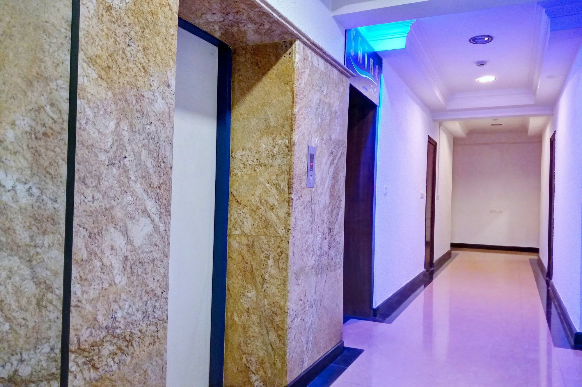 Oyo 10437 Hotel Hibiscus Inn Bangalore Esterno foto