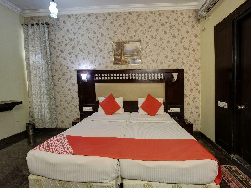Oyo 10437 Hotel Hibiscus Inn Bangalore Esterno foto