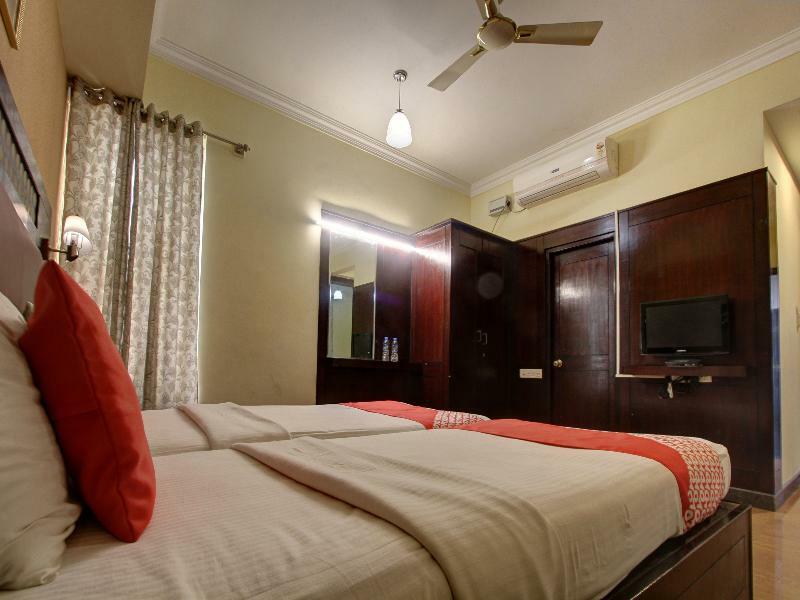 Oyo 10437 Hotel Hibiscus Inn Bangalore Esterno foto