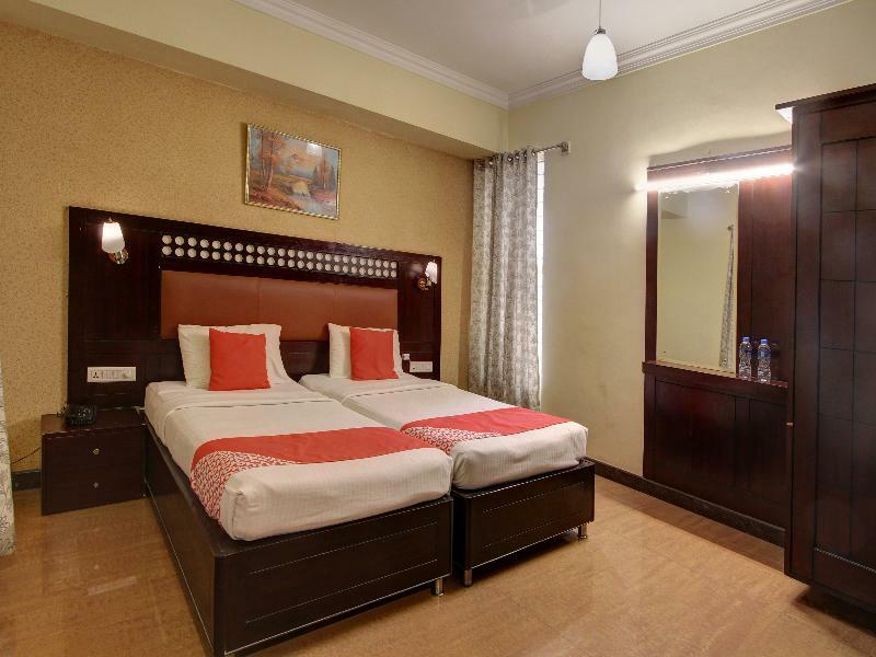 Oyo 10437 Hotel Hibiscus Inn Bangalore Esterno foto